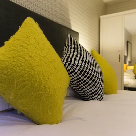 Blue River, Parking Subject To Availability Apartament *